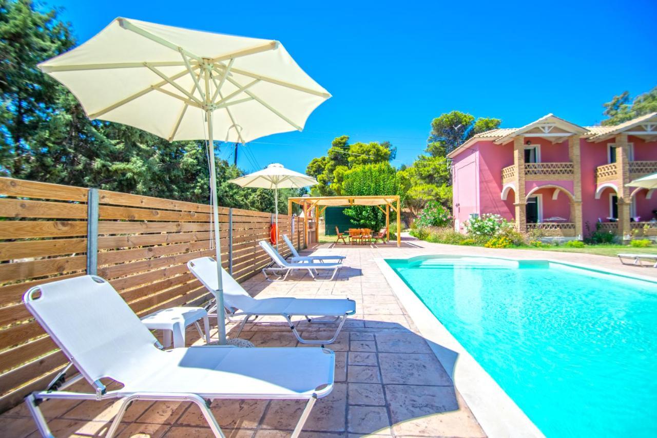 Elegant Maisonettes Kalamaki Bagian luar foto