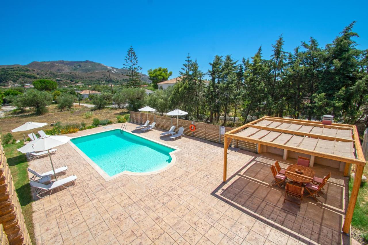 Elegant Maisonettes Kalamaki Bagian luar foto