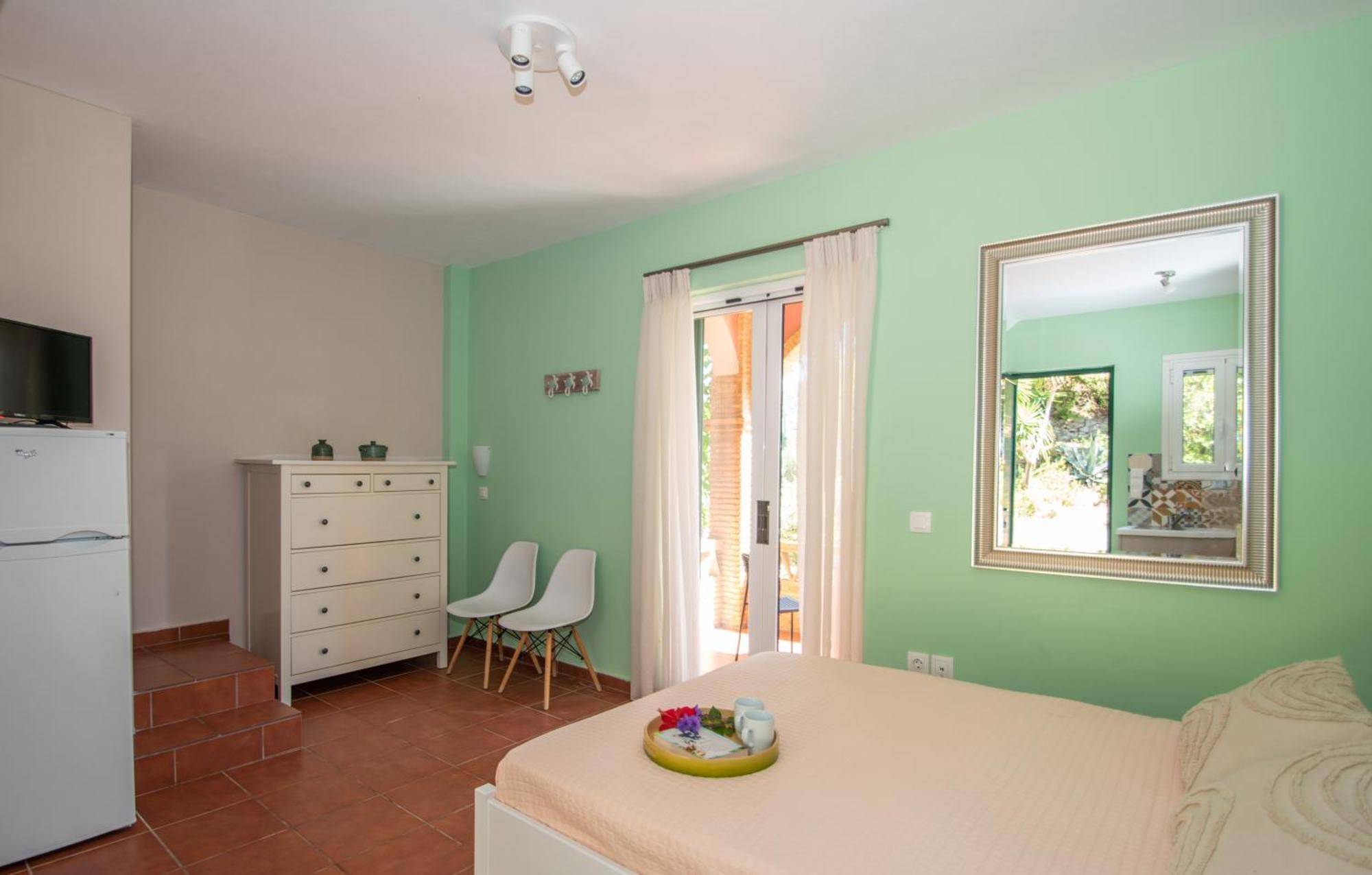 Elegant Maisonettes Kalamaki Bagian luar foto